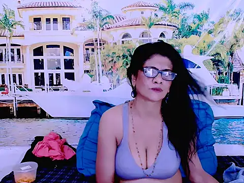 IndianAllure online show from 02/05/25, 12:27