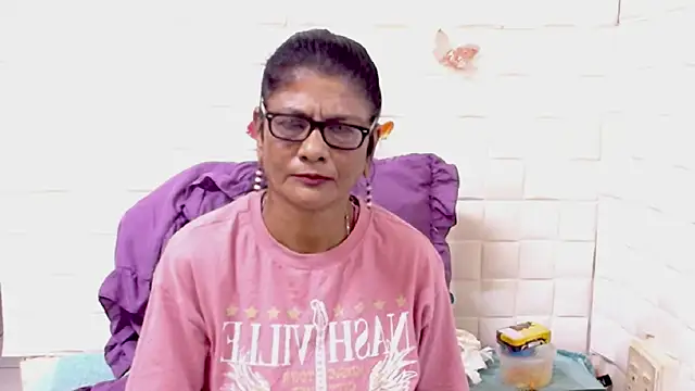 IndianAllure online show from 04/02/26, 05:16