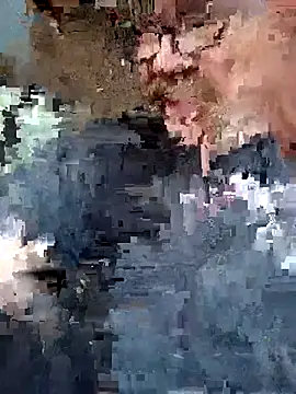 Snapshot of klamper chatting on 04/20/26, 02:42 klamper online show from 04/20/26, 02:42