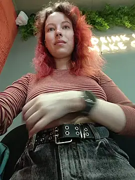 Snapshot of Frost_foxy chatting on 04/03/26, 04:32 Frost foxy online show from 04/03/26, 04:32