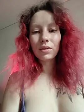 Snapshot of Frost_foxy chatting on 04/06/26, 04:46 Frost foxy online show from 04/06/26, 04:46