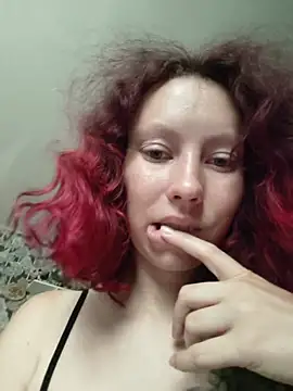 Snapshot of Frost_foxy chatting on 07/22/26, 04:04 Frost foxy online show from 07/22/26, 04:04