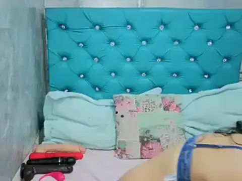 Snapshot of MAARYMOON chatting on 02/19/25, 10:56 MAARYMOON online show from 02/19/25, 10:56