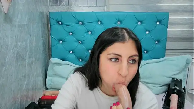 Snapshot of MAARYMOON chatting on 03/04/25, 05:45 MAARYMOON online show from 03/04/25, 05:45