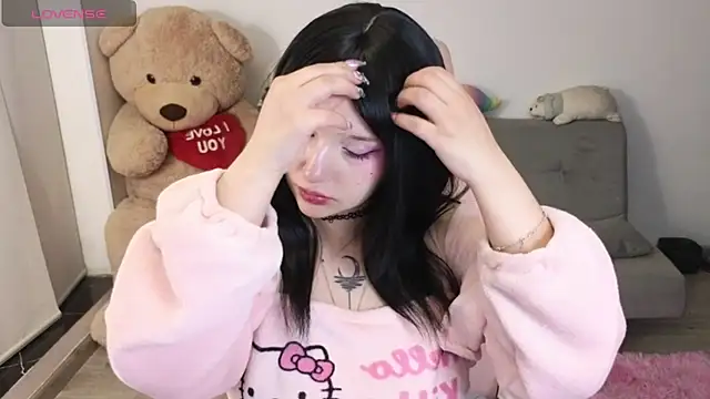 KuroChan420 online show from 05/28/26, 03:04