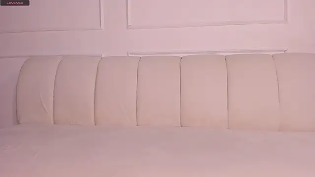 Emma jonness online show from 01/08/25, 08:18