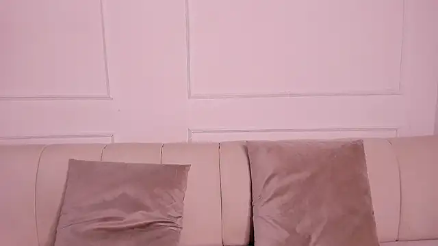 Emma jonness online show from 01/31/25, 07:29