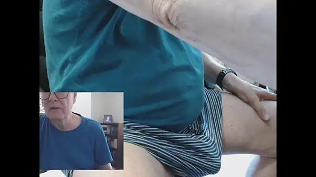 Snapshot of alan_inlondon chatting on 11/23/25, 10:26 alan inlondon online show from 11/23/25, 10:26