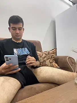 Snapshot of Ffhdr chatting on 10/06/25, 04:37 Ffhdr online show from 10/06/25, 04:37