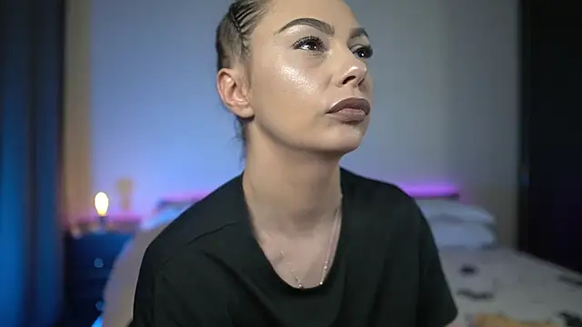 Snapshot of TiffanyPierce chatting on 02/04/26, 09:09 TiffanyPierce online show from 02/04/26, 09:09