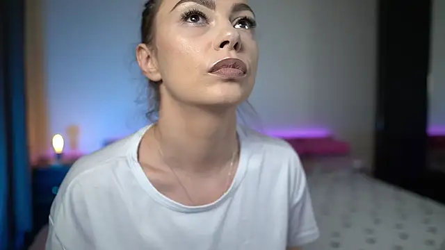 Snapshot of TiffanyPierce chatting on 04/06/26, 08:10 TiffanyPierce online show from 04/06/26, 08:10