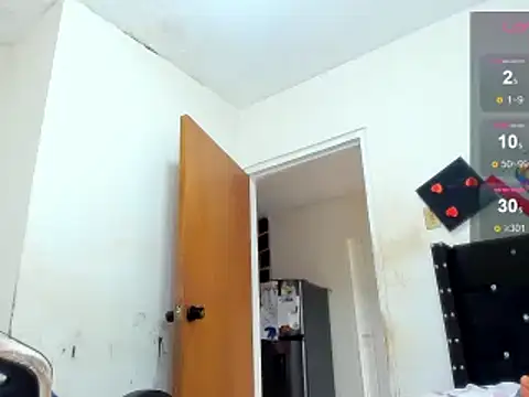 Snapshot of ebonnylatinx chatting on 02/12/25, 10:04 ebonnylatinx online show from 02/12/25, 10:04