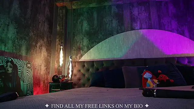 Snapshot of Charlotte_Germanotta_ chatting on 01/13/26, 06:35 Charlotte Germanotta online show from 01/13/26, 06:35