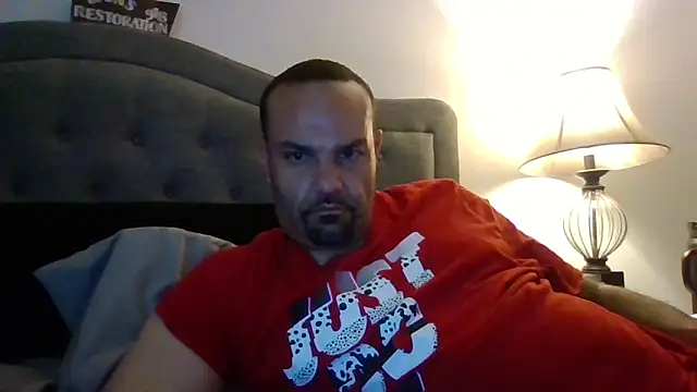 Snapshot of captainstabbin83 chatting on 09/30/25, 04:34 captainstabbin83 online show from 09/30/25, 04:34