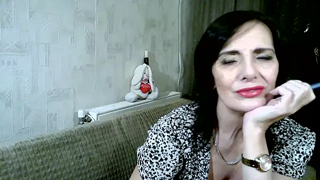 Snapshot of DreamMarianna chatting on 03/06/26, 09:55 DreamMarianna online show from 03/06/26, 09:55