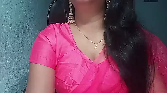 Snapshot of YourModhu chatting on 12/05/24, 06:11 YourModhu online show from 12/05/24, 06:11