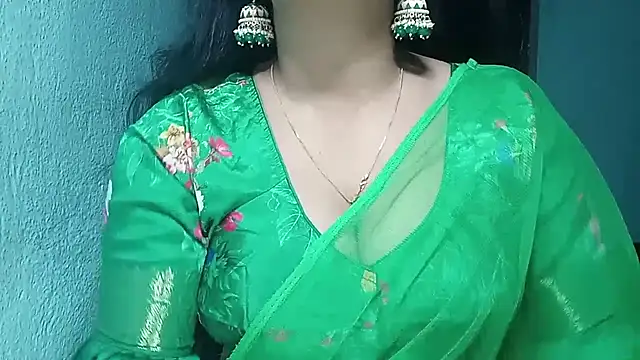 Snapshot of YourModhu chatting on 12/06/24, 05:55 YourModhu online show from 12/06/24, 05:55