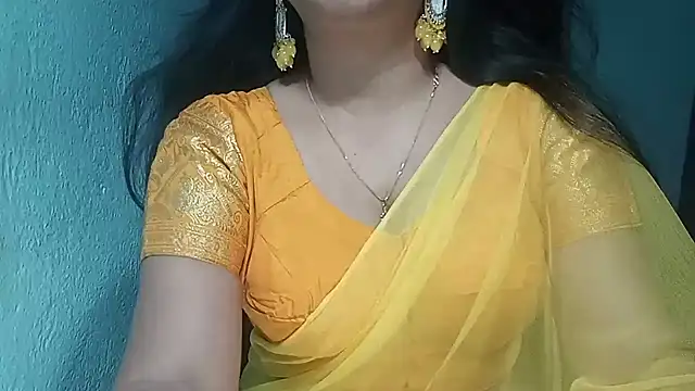 Snapshot of YourModhu chatting on 12/25/24, 06:09 YourModhu online show from 12/25/24, 06:09