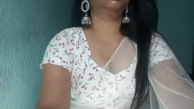 Snapshot of YourModhu chatting on 04/30/26, 05:41 YourModhu online show from 04/30/26, 05:41