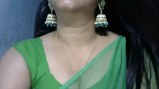 Snapshot of YourModhu chatting on 05/12/26, 05:43 YourModhu online show from 05/12/26, 05:43