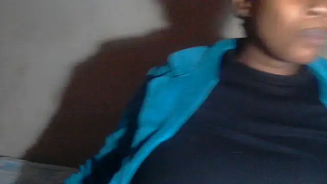 Snapshot of Choco-Coco10 chatting on 10/20/25, 09:21 Choco-Coco10 online show from 10/20/25, 09:21