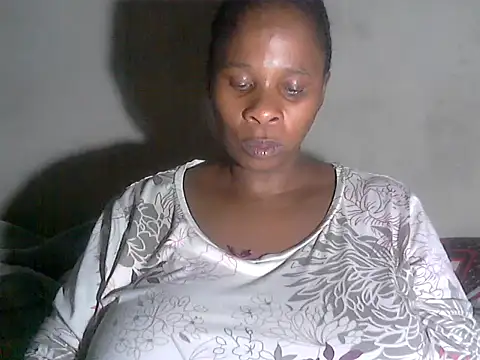 Snapshot of Choco-Coco10 chatting on 10/23/25, 11:46 Choco-Coco10 online show from 10/23/25, 11:46