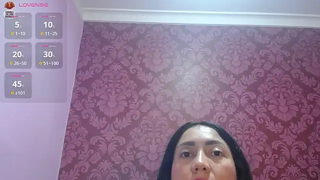 Snapshot of juliana_diaz chatting on 05/25/26, 11:38 juliana diaz online show from 05/25/26, 11:38