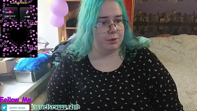 JannetPie online show from 03/18/25, 02:04