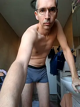 Snapshot of Geiler-boy313 chatting on 03/18/26, 06:49 Geiler-boy313 online show from 03/18/26, 06:49