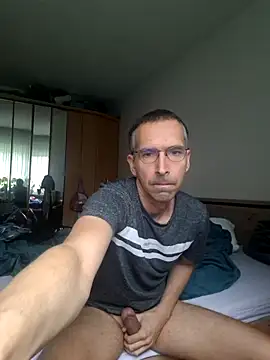 Snapshot of Geiler-boy313 chatting on 04/19/26, 09:41 Geiler-boy313 online show from 04/19/26, 09:41