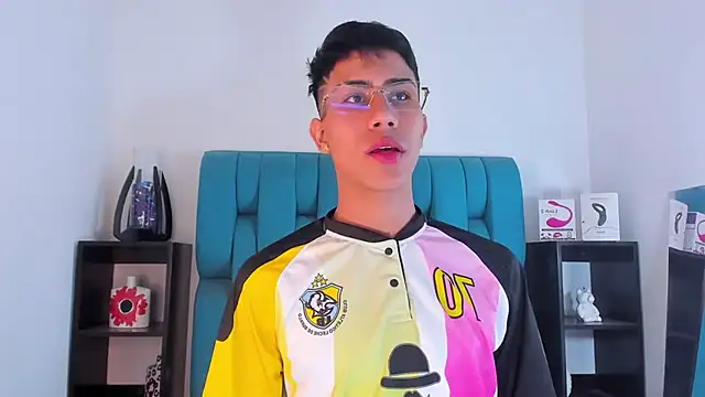 AlanNaughty online show from 01/19/25, 09:13