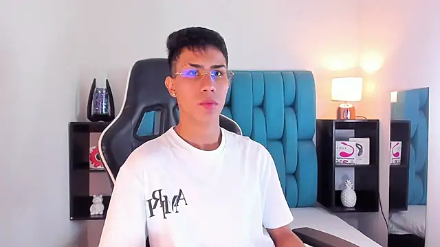 AlanNaughty online show from 01/24/25, 11:04