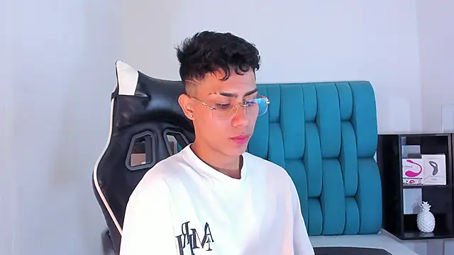 AlanNaughty online show from 02/09/25, 04:36