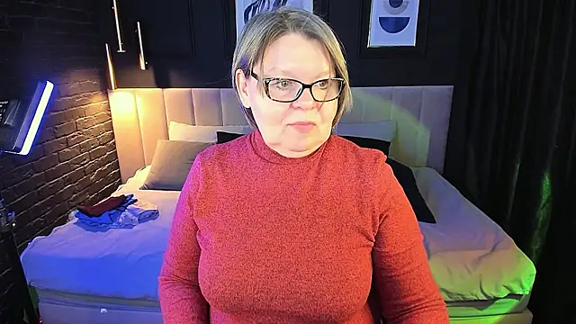 Shannonshine online show from 02/03/26, 01:05