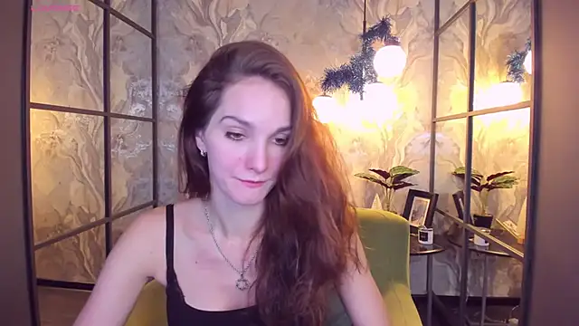 Snapshot of MirandaGlow chatting on 01/16/25, 05:53 MirandaGlow online show from 01/16/25, 05:53