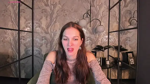 Snapshot of MirandaGlow chatting on 02/26/25, 05:53 MirandaGlow online show from 02/26/25, 05:53