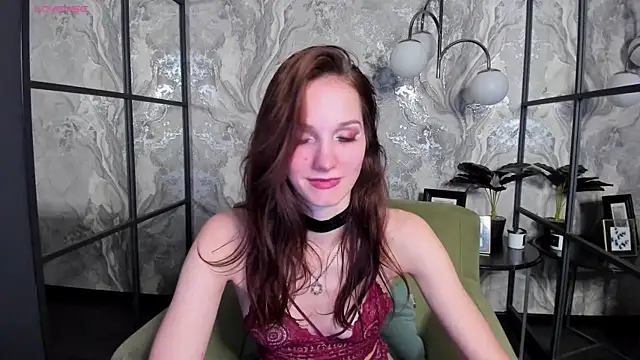 Snapshot of MirandaGlow chatting on 02/27/25, 12:02 MirandaGlow online show from 02/27/25, 12:02