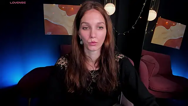 Snapshot of MirandaGlow chatting on 03/06/25, 05:46 MirandaGlow online show from 03/06/25, 05:46