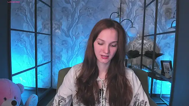 Snapshot of MirandaGlow chatting on 04/05/26, 05:37 MirandaGlow online show from 04/05/26, 05:37