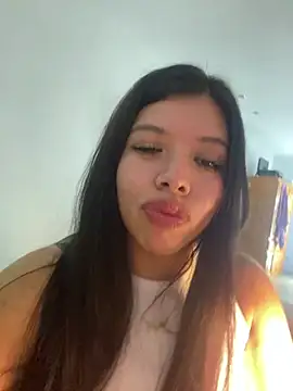 Snapshot of DulceAngelica chatting on 05/04/26, 02:18 DulceAngelica online show from 05/04/26, 02:18