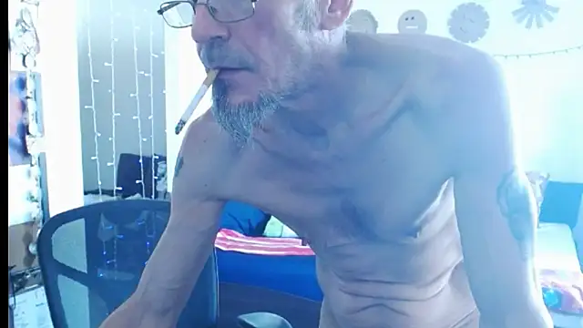 Snapshot of mycock2474u chatting on 02/17/25, 06:37 mycock2474u online show from 02/17/25, 06:37