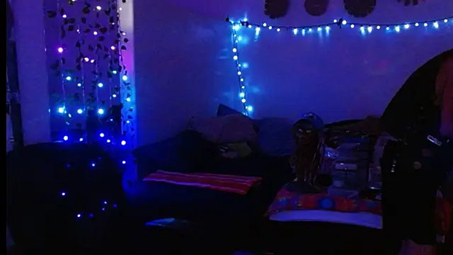 Snapshot of mycock2474u chatting on 03/02/25, 09:31 mycock2474u online show from 03/02/25, 09:31