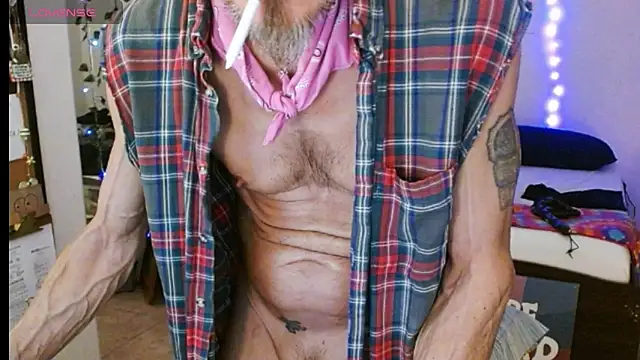 Snapshot of mycock2474u chatting on 03/20/25, 08:42 mycock2474u online show from 03/20/25, 08:42