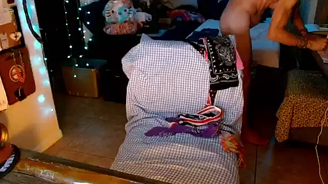 Snapshot of mycock2474u chatting on 09/24/25, 04:38 mycock2474u online show from 09/24/25, 04:38