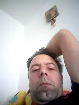 Snapshot of david_geam chatting on 12/08/24, 11:46 david geam online show from 12/08/24, 11:46