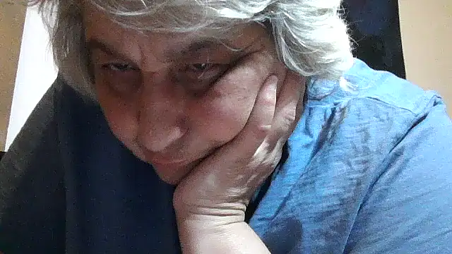 Snapshot of ExquisiteMature chatting on 04/18/26, 07:07 ExquisiteMature online show from 04/18/26, 07:07