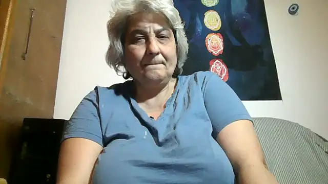 Snapshot of ExquisiteMature chatting on 04/19/26, 06:10 ExquisiteMature online show from 04/19/26, 06:10