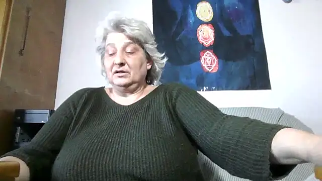 Snapshot of ExquisiteMature chatting on 04/26/26, 04:04 ExquisiteMature online show from 04/26/26, 04:04