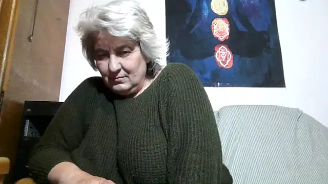 Snapshot of ExquisiteMature chatting on 04/27/26, 07:56 ExquisiteMature online show from 04/27/26, 07:56