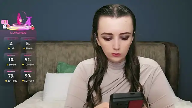 Snapshot of IamMolly chatting on 11/11/25, 07:14 IamMolly online show from 11/11/25, 07:14